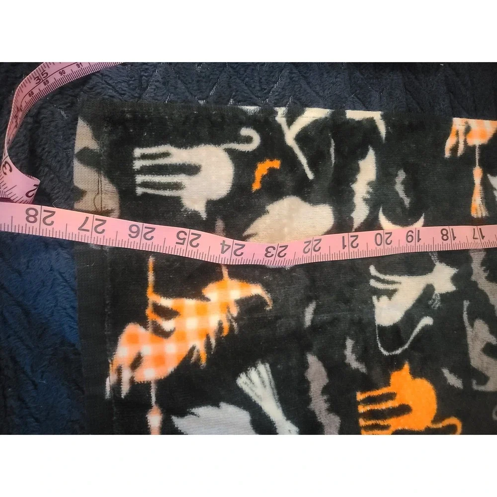 Cynthia Rowley Curious Halloween Hand Towel Witches Cats Bats Orange Black 17x28